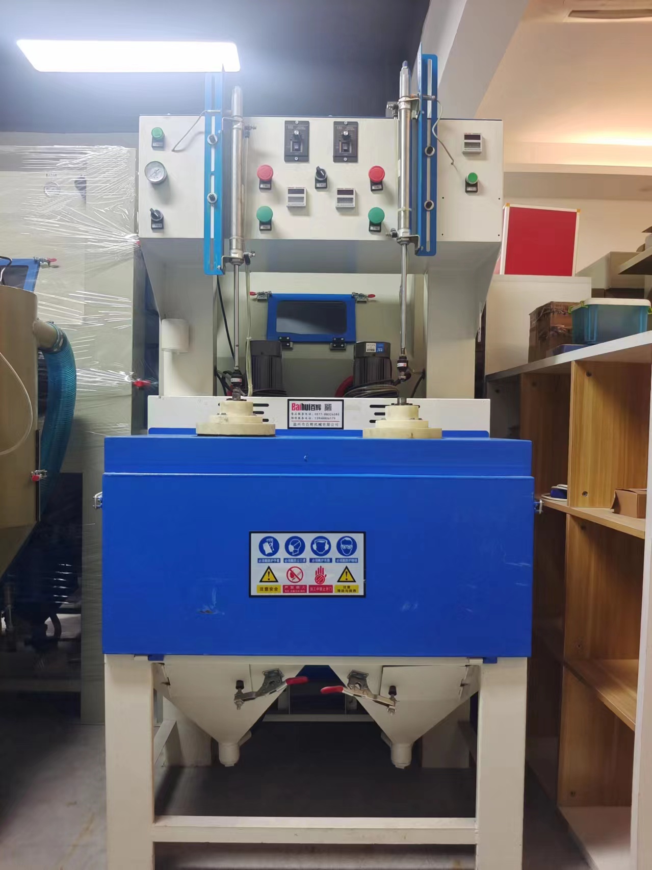 BH-PS9060雙工位內(nèi)壁噴砂機(jī)